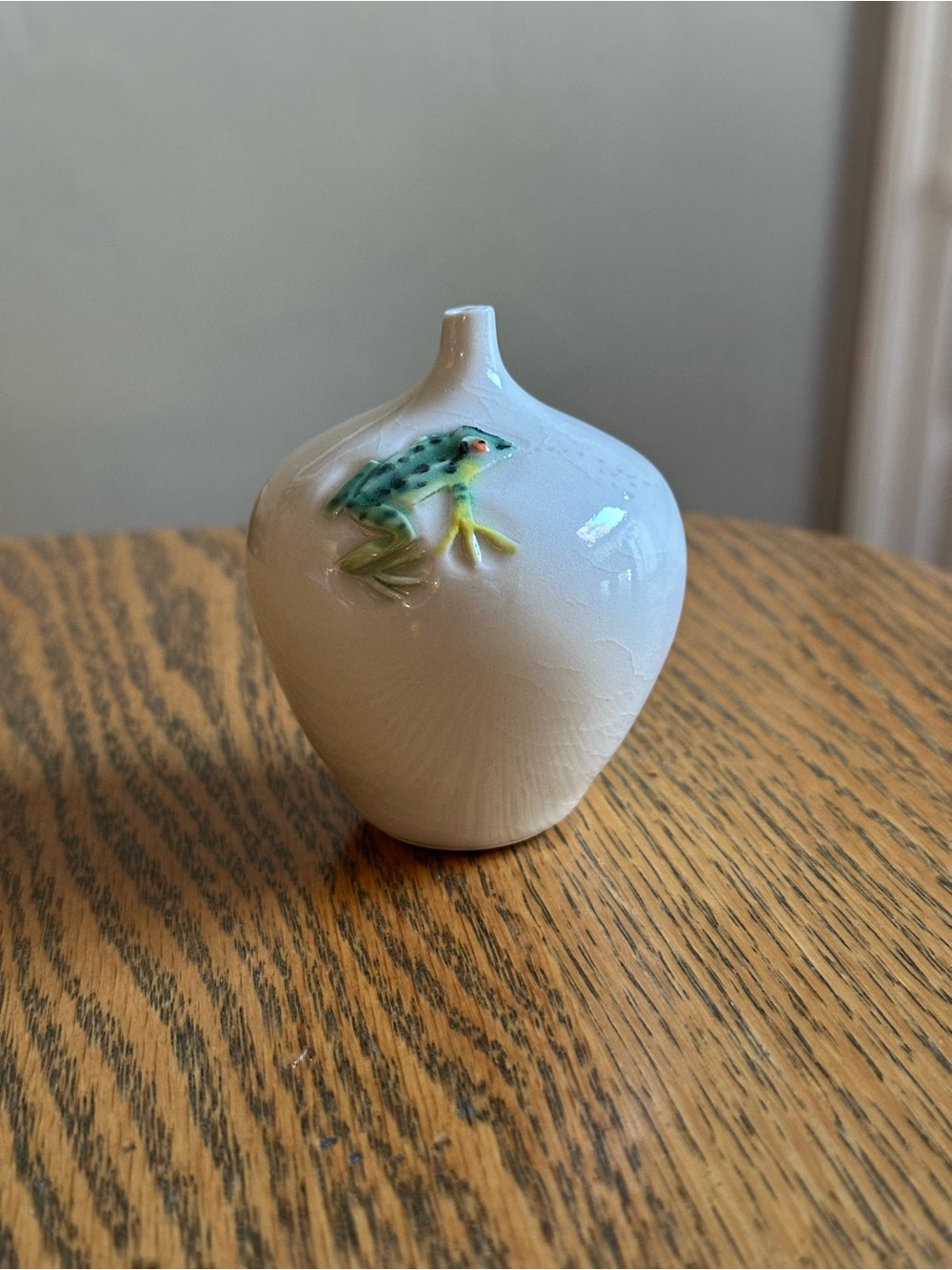 Ceramic Bud Vase with Green Frog & Bee by Cindy Searles